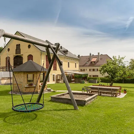 Haus Koenig * ماوترندورف